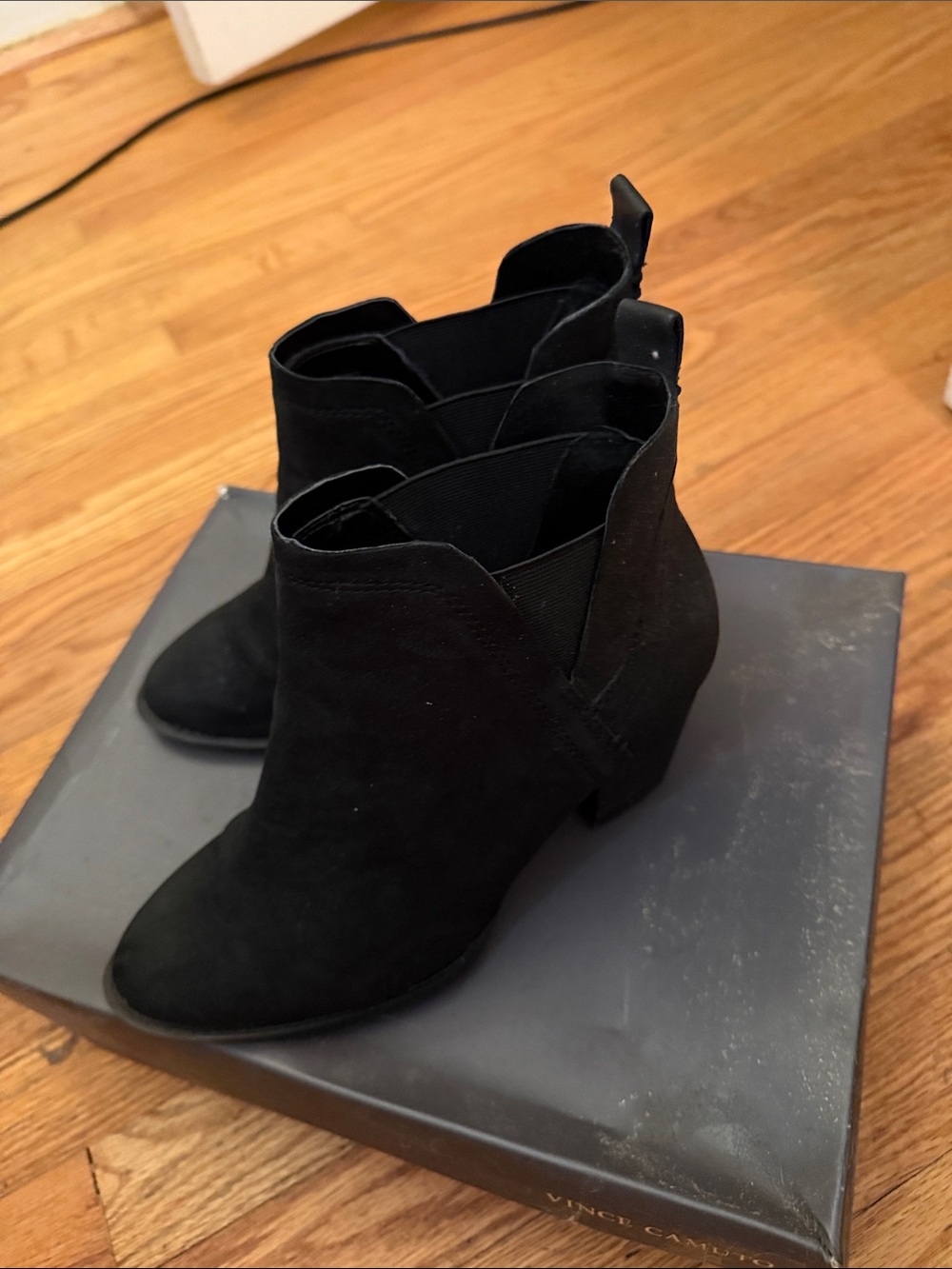 Vince Camuto Bessey Black Aged Goat Ankle Booties Size 7.5